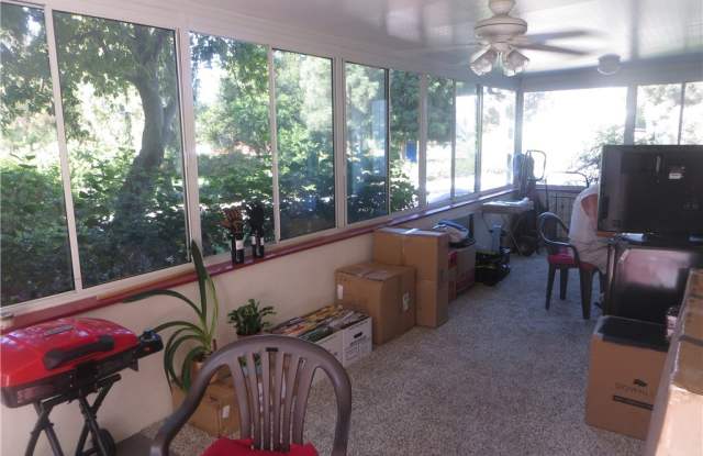 3306 Via Carrizo Gallery 2