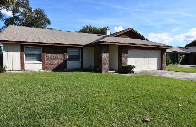 APOPKA: 3 bed/2 bath POOL HOME - AVAILABLE JULY 17th! - 1039 Branchwood Drive, Forest City, FL 32703