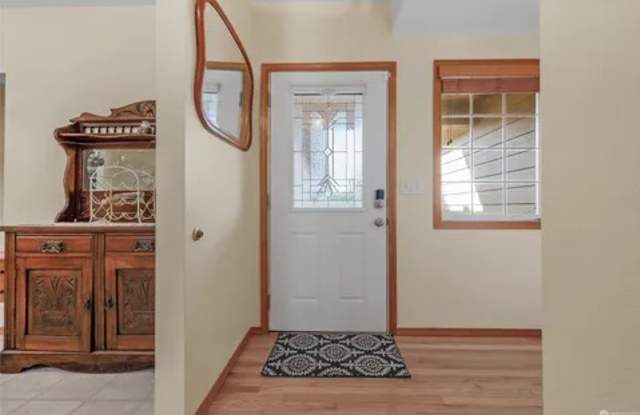 20429 81st Drive Northeast Gallery 1