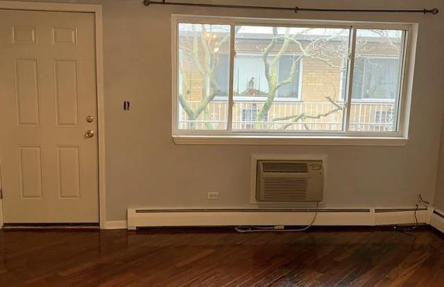 2530 W Foster Ave photos photos