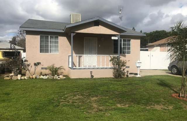Coming Soon! - 1222 Castaic Avenue, Oildale, CA 93308