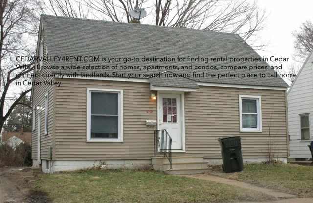 3 Bedroom, 1 Bath House 646 Kern St Waterloo, IA 50703 photos photos