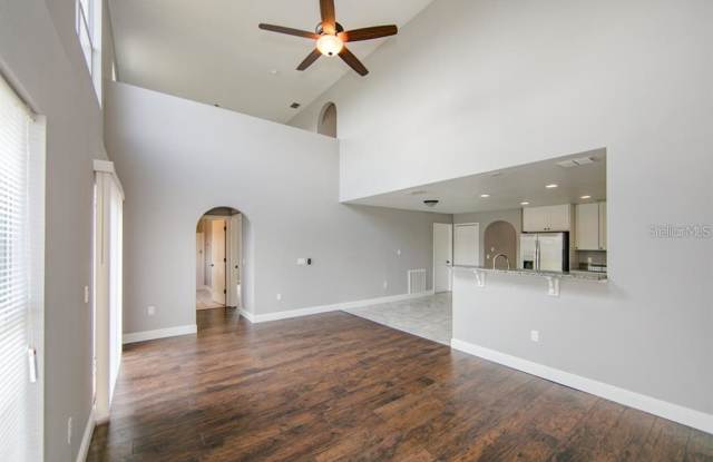 5863 ROYAL HILLS CIRCLE Gallery 3