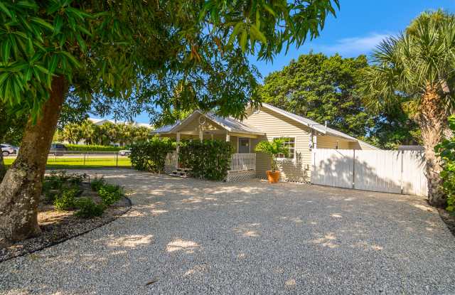 27748 Pullen Avenue photos photos