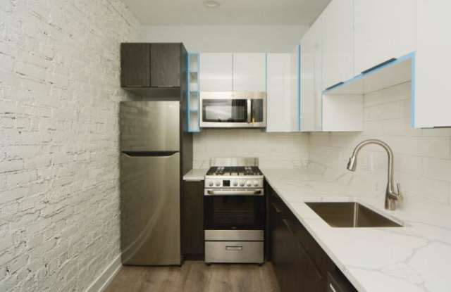 6952 Wolcott Gallery 2