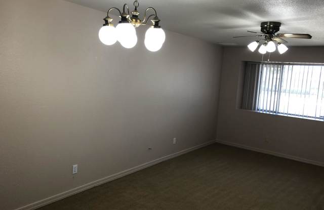 1556 E GLADE Avenue Gallery 2