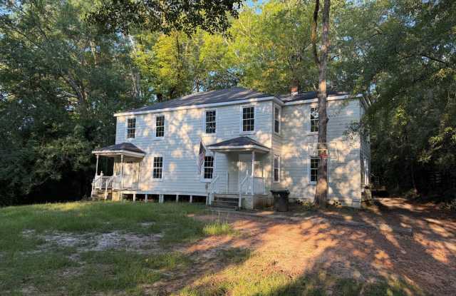 228 W. Chewacla photos photos