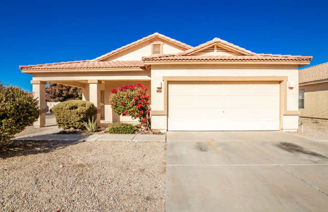 4-Bedroom Home with Grassy Backyard photos photos