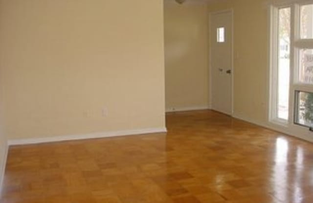 574 Juniper Dr Gallery 3