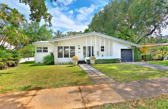 720 Santander Ave - 720 Southwest 24th Street, Coral Gables, FL 33134