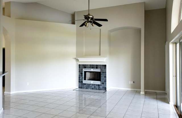 1556 LINKSIDE DR Gallery 3