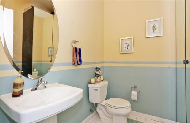 587 BRITTANY CIRCLE Gallery 2