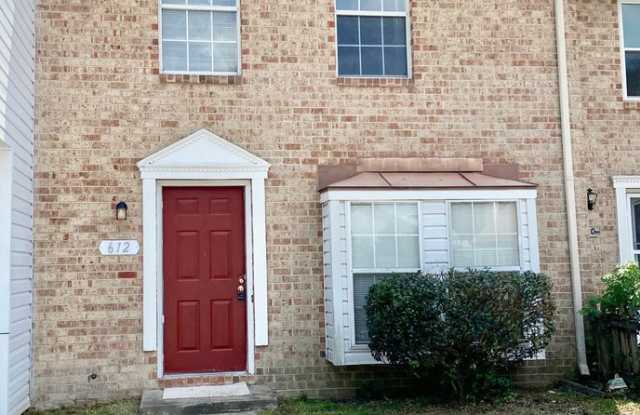 3BD/ 1.5BA Townhouse in the Heart Virginia Beach!! photos photos