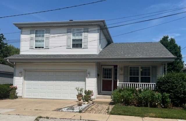 1005 Singer Avenue photos photos