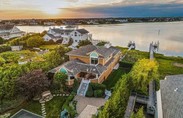 192 DUNE RD Gallery 2