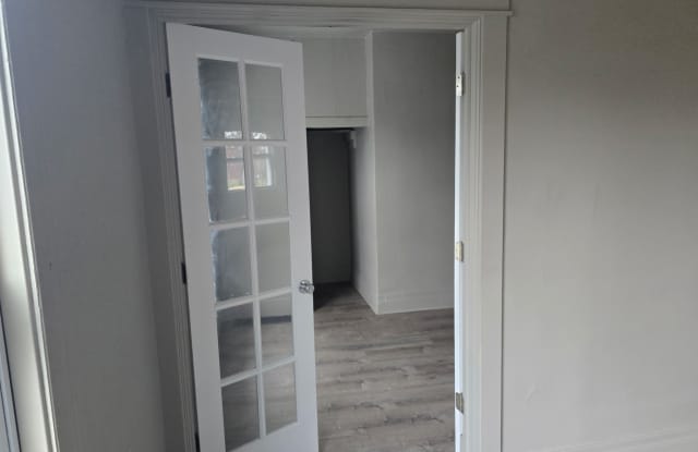 2242 Fischer Street - 1 Gallery 4