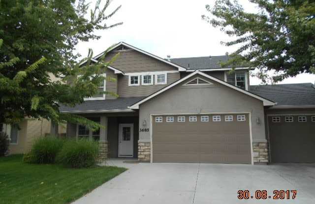 NE Meridian 4 Bedroom Home for Rent w 3 car garage photos photos