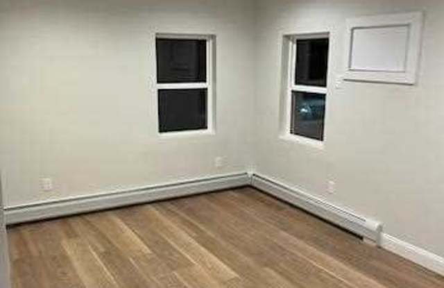 314  Westwood Avenue Gallery 4