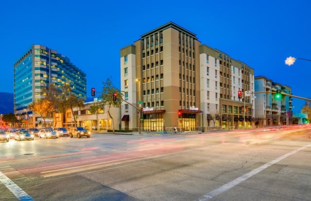 931 E Walnut Street - 931 East Walnut Street, Pasadena, CA 91106