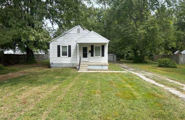 Updated 2 Bedroom 1 Bath Convenient Shively location photos photos