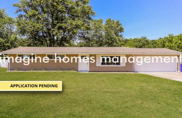1605 Pike Parkway - 1605 Pike Parkway, Streetsboro, OH 44241