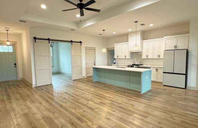 4640 Delwood Park Boulevard Gallery 4
