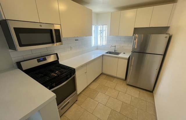 NEWLY REMODELED Mission Beach 1Bed 1 Bath steps from the water! MOVE IN JULY 20th! photos photos