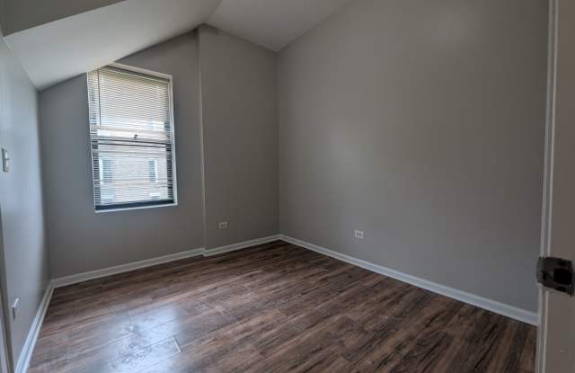 5417 South Carpenter Street - 5417-1 Gallery 4