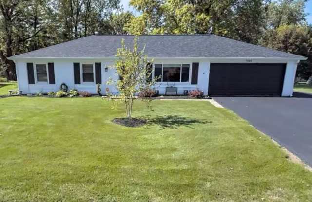 Charming , updated  3BR House in Indianapolis Gallery 1