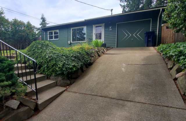Welcome to Your Lynnwood Retreat! photos photos