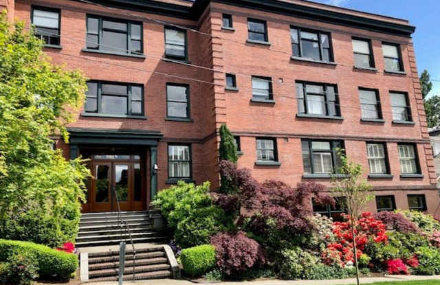 1216 1st Ave W, #2 Gallery 2