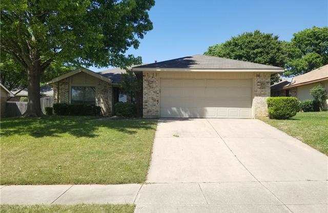 509 Claymore Drive - 509 Claymore Drive, Euless, TX 76040