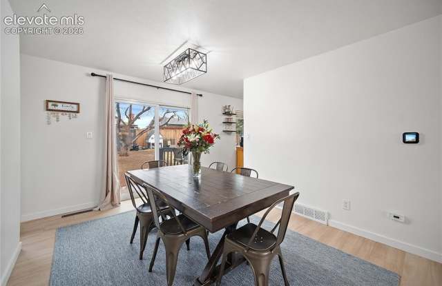 622 Paradise Lane Gallery 4