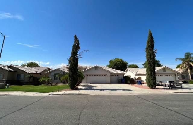 3 BEDROOM HOME IN FALLS RANCH! photos photos