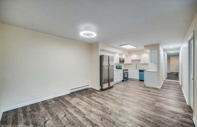 Charming 2BR/2BATH Condo in Flossmoor Gallery 4
