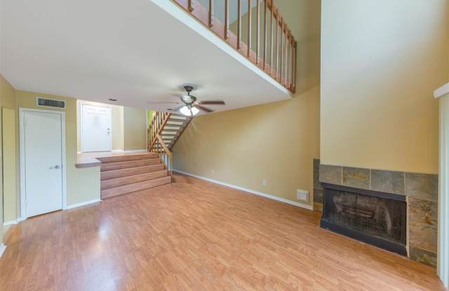 15916 Seahorse Drive Gallery 4
