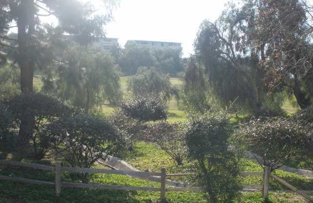1/2 off of Move in October rent.....2bd/2ba Upper Unit In Quail Ridge!! Gallery 3
