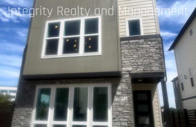 3 Bed/3.5 Bath Townhome- 10976 E Geddes Pl photos photos
