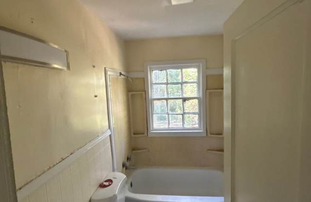 421 Fielding Avenue Gallery 4