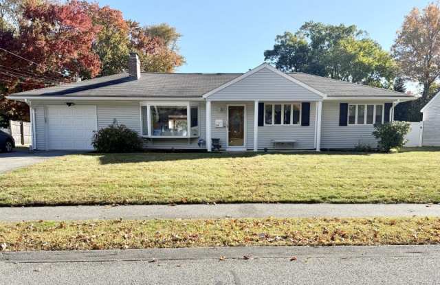 21 Wethersfield Rd. Gallery 1