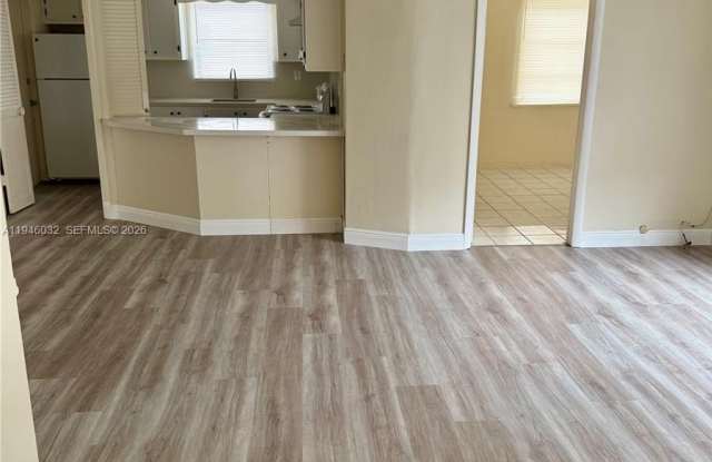 9390 E Bay Harbor Dr photos photos