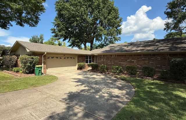 802 Holly Gail St., Sherwood AR 72120 - Nice large 3br 2b w/2 car garage  fenced yd photos photos