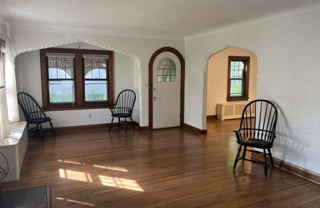 616 Valley Drive Gallery 4