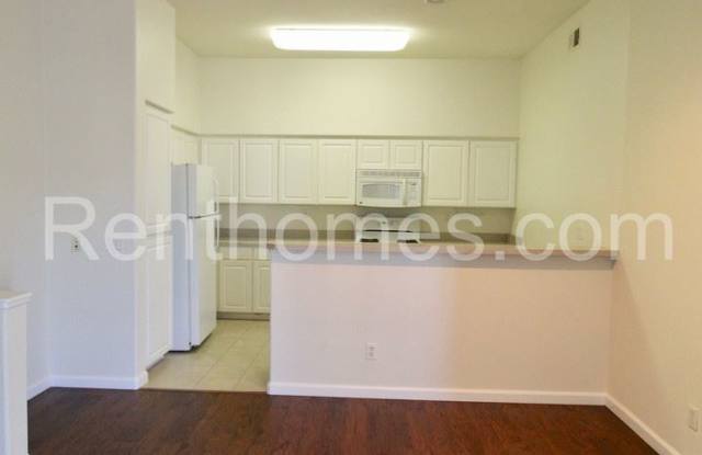 12360-302 Carmel Country Road Gallery 3