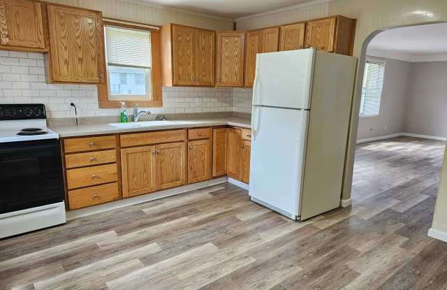 2 Bed 1 Bath Single Family Home in Wisconsin Rapids photos photos