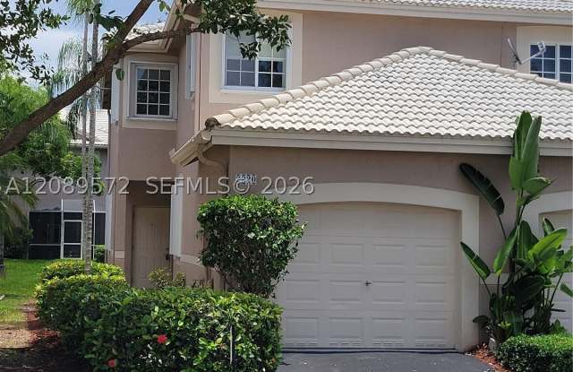 2220 Salerno Cir Gallery 1