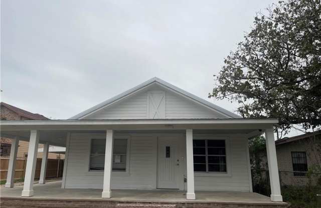 606 E Kuhn Street photos photos