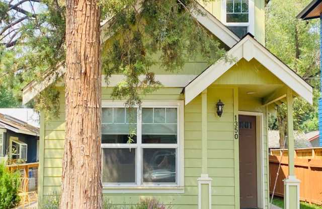 Desirable Modern  Charming Westside 2BR - 2.5 BA Home photos photos