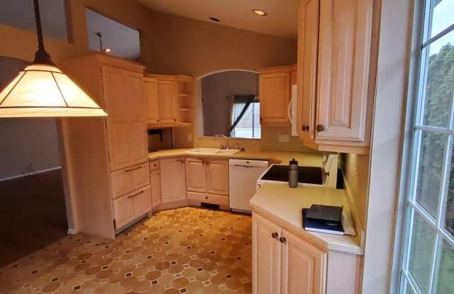 Great Home In Charbonneau Gallery 4