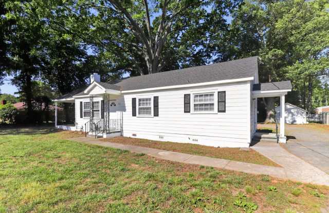 3 Bedroom Home in Hickory Grove photos photos